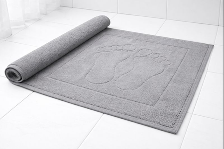 Bathroom Mat with "Foot" Pattern / 650 gsm 50x70 Light Grey